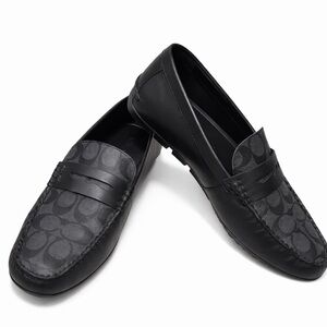 Coach Mott Driver in signature canvas